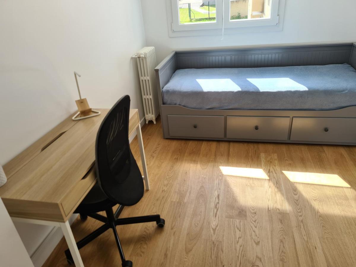Paris Visit Apartment ลากาแร็น-โกลงบ์ ภายนอก รูปภาพ
